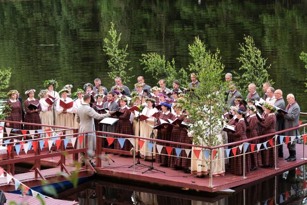 Ceturtdien sākas koncertcikls “Upes vakari”