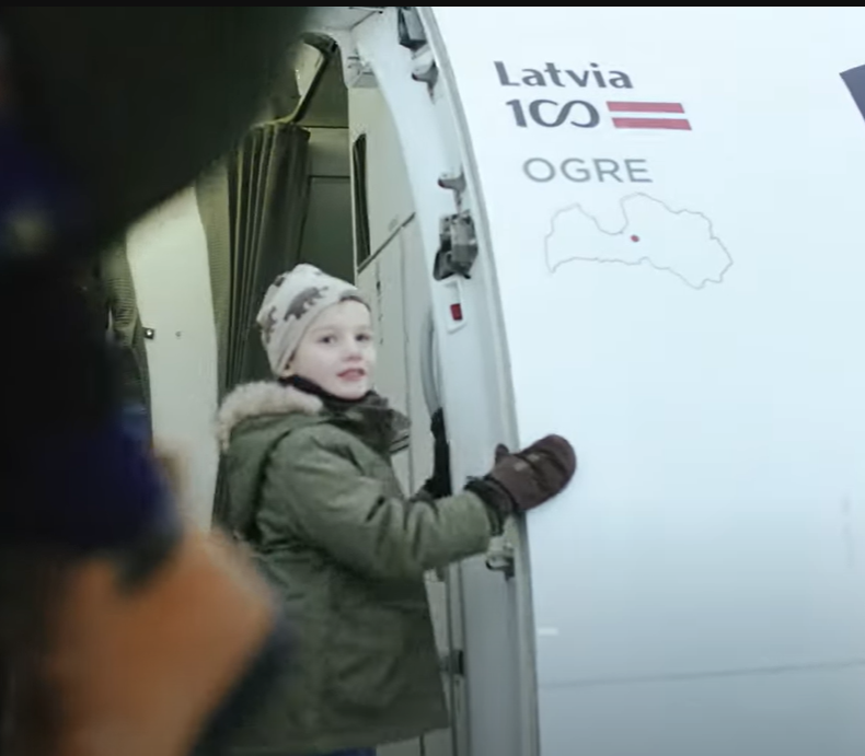 Nobalso par airBaltic lidmašīnas vārdu!