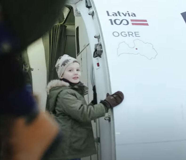 airBaltic lidmašīna Ogre